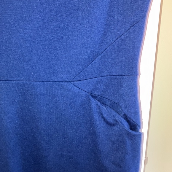 Blue Banana Republic sheath dress in size 8. - Picture 5 of 7